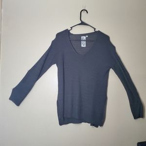 Final sale Sade & Sage v neck sweater
